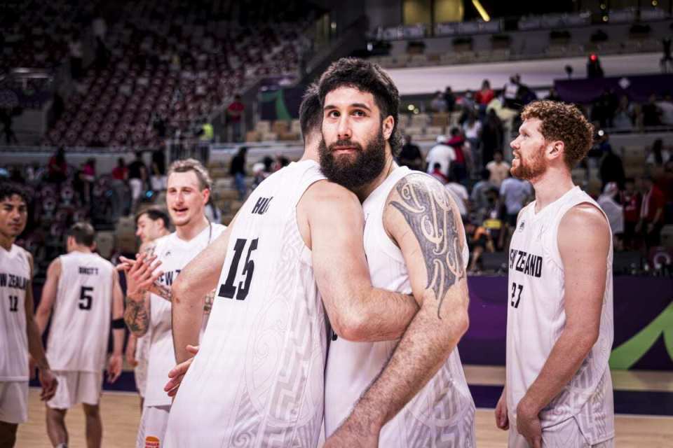 金被犯规两, 节得分不足